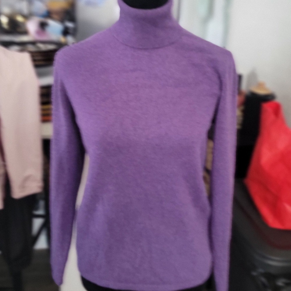 Orvis Women's Cashmere‎ Turtleneck Sweater